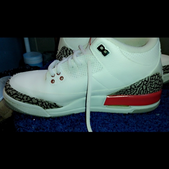 Jordan 3 - Picture 4 of 5